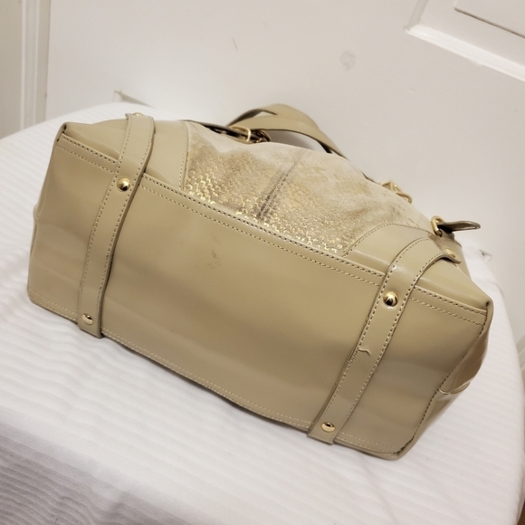 Adrienne Vittadini Beige and goldtone Tote Patent Leather/Suede Combo - Picture 4 of 11